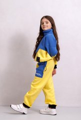 Universal yellow MRCL pants with blue pockets