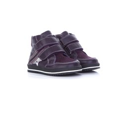 Purple demi-season leather boots on fleece