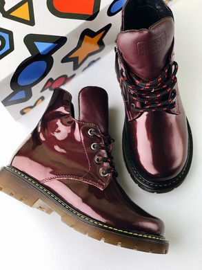 Burgundy demi boots with patent leather on wool felt