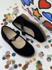 Suede black ballet shoes with velcro