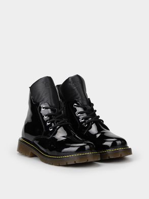 Black winter boots with patent leather on fur