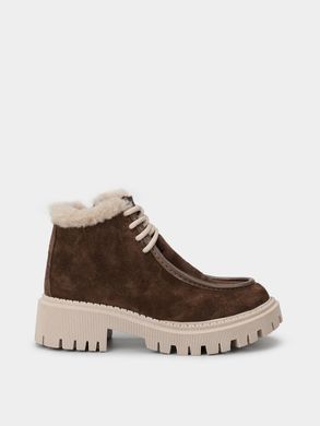 Brown suede winter boots fur-lined on fur