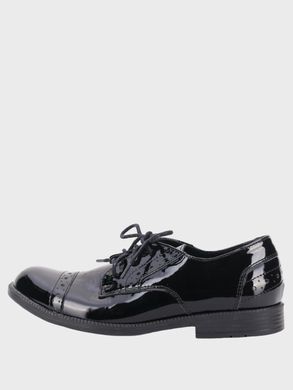 Black patent leather shoes with laces